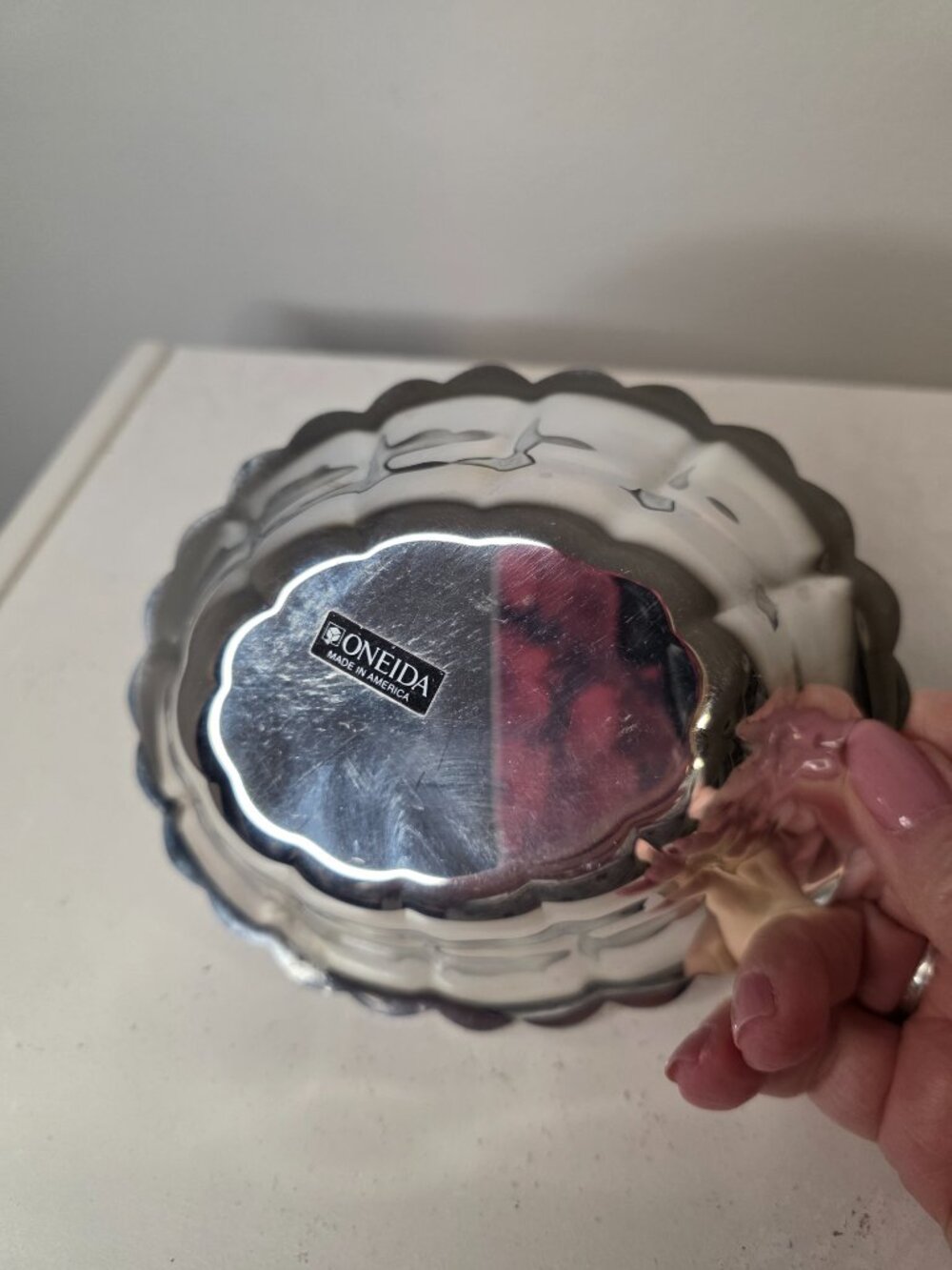 Oneida Fluted Oval Silverplated Bob Bon 6-1/8 Inch Dish NWT - Picture 2 of 3